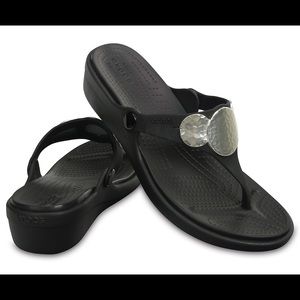 Women’s Sanrah Embellished Wedge Flip size 8